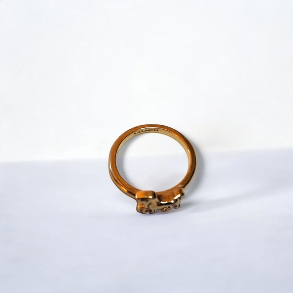 Coach Horse Ring | Size 7 | Gold Tone Signature Logo | Equestrian Motif - Picture 6 of 8